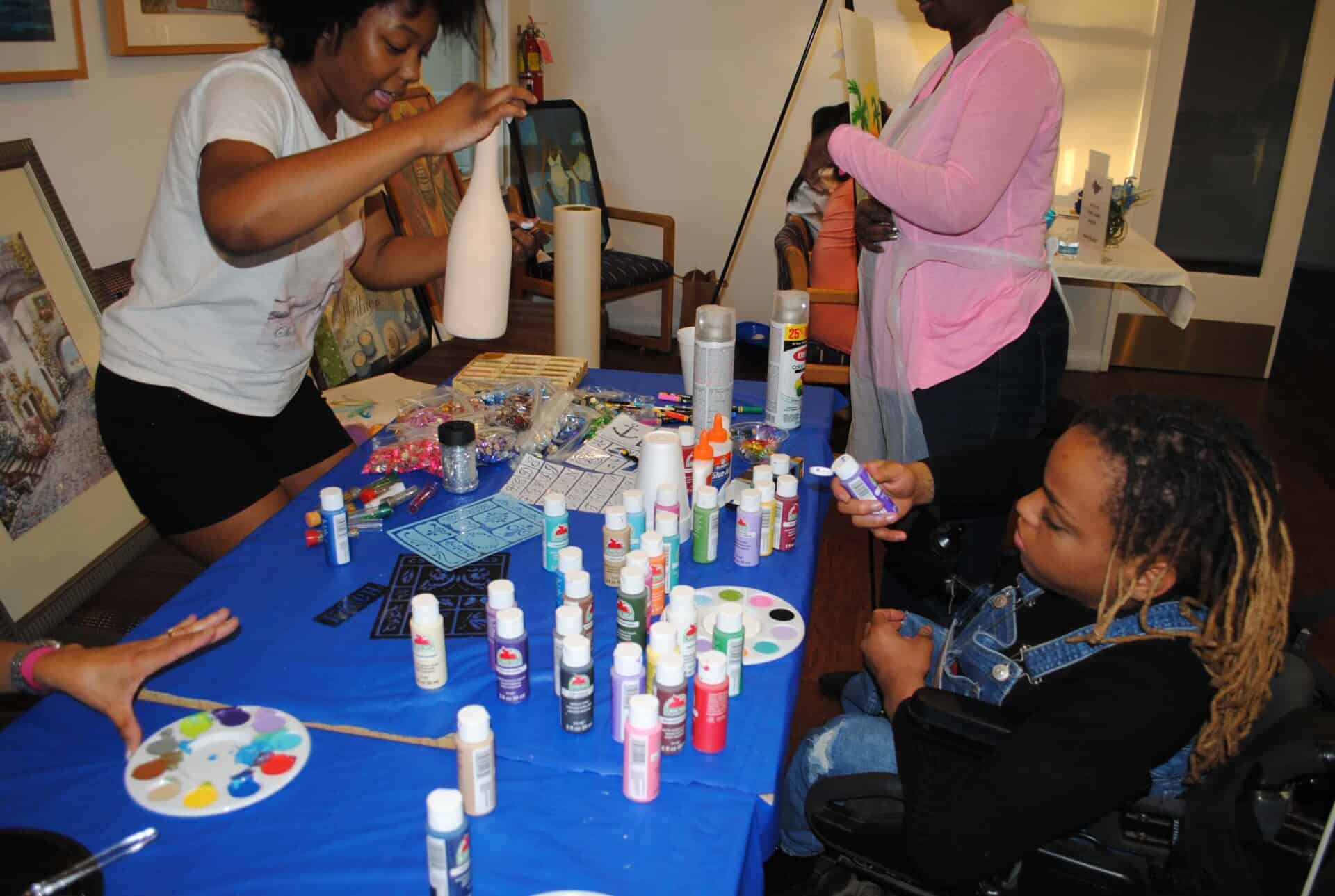 girls painting